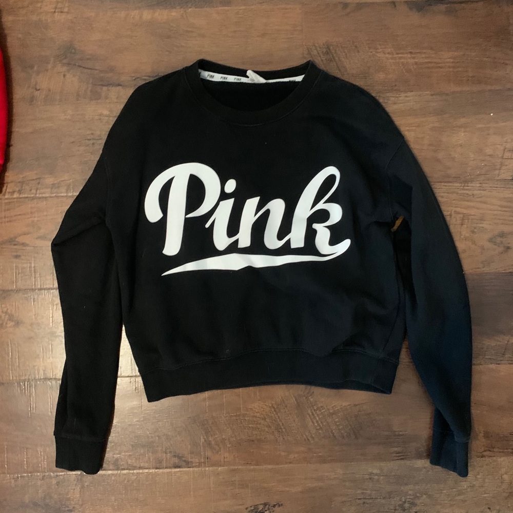 Pink cropped black hoodie